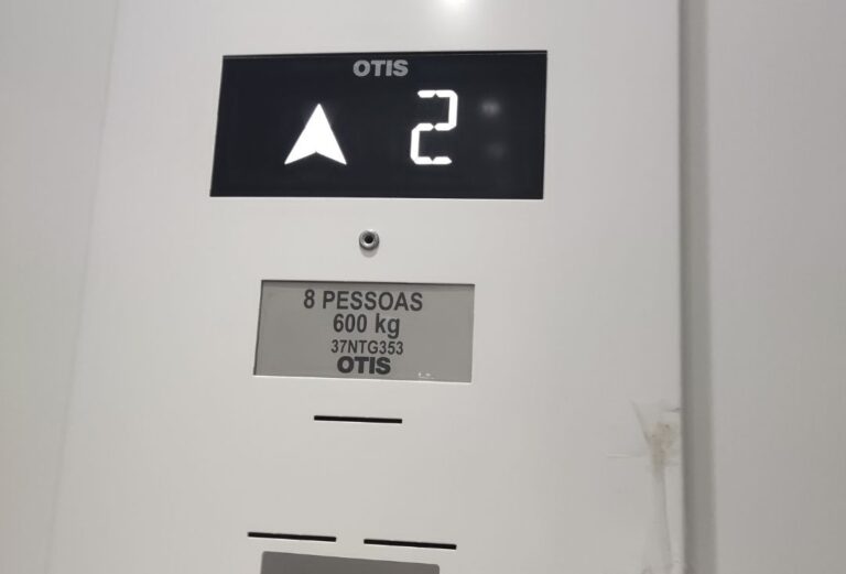 xr:d:DAGBS8q6NMo:9,j:7021535457433258833,t:24040219