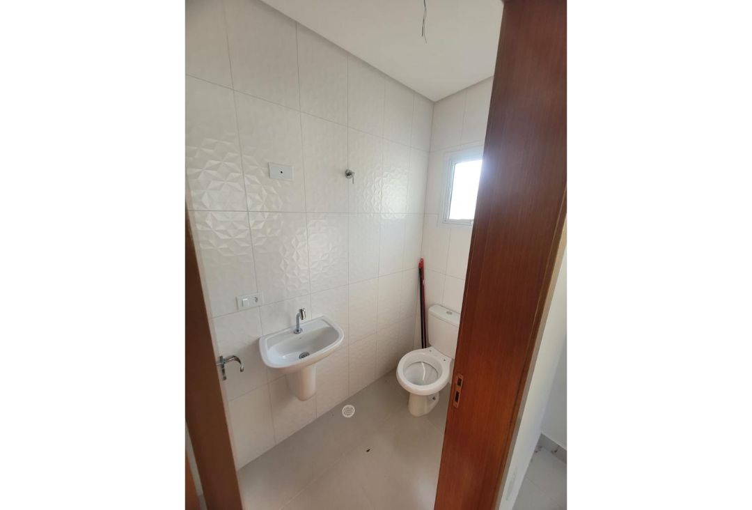 RUA CÁUCASO, 290 (8)